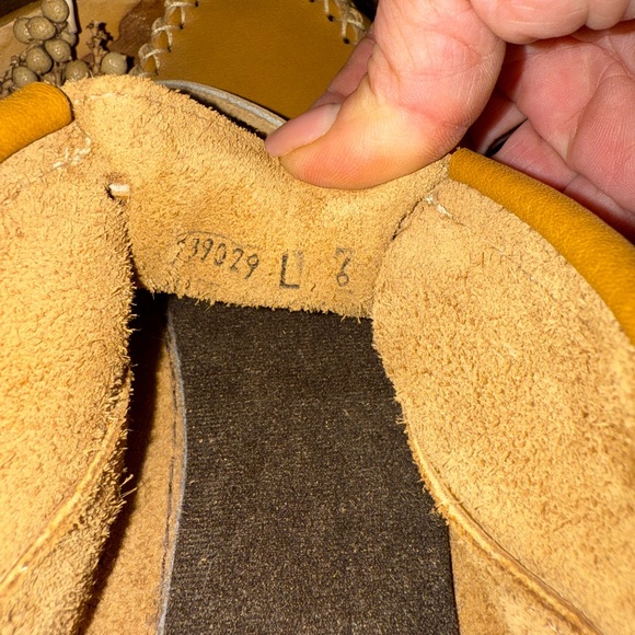 Laurentian Chief Canada Tan Leather Moccasin Boots - Picture 11 of 16